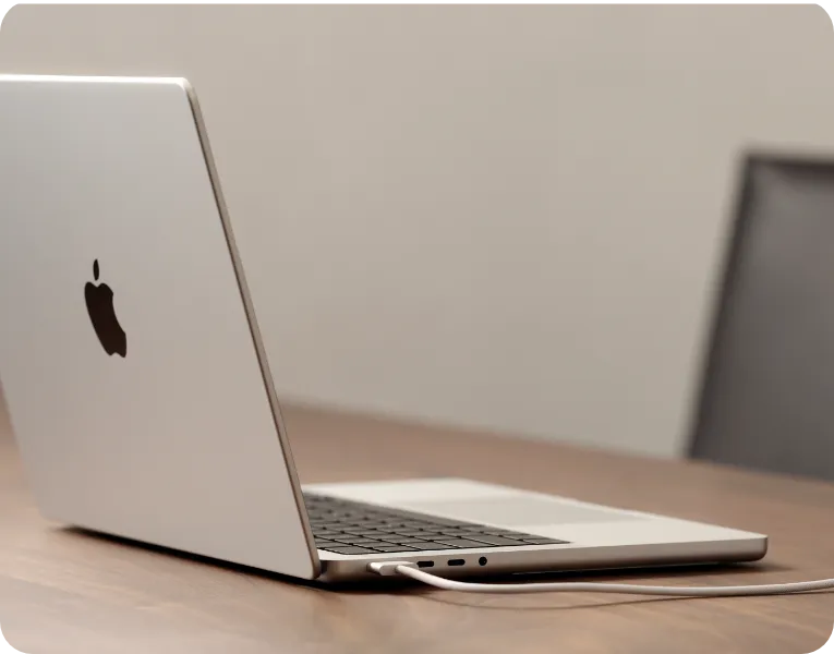 Apple社製のノートパソコン